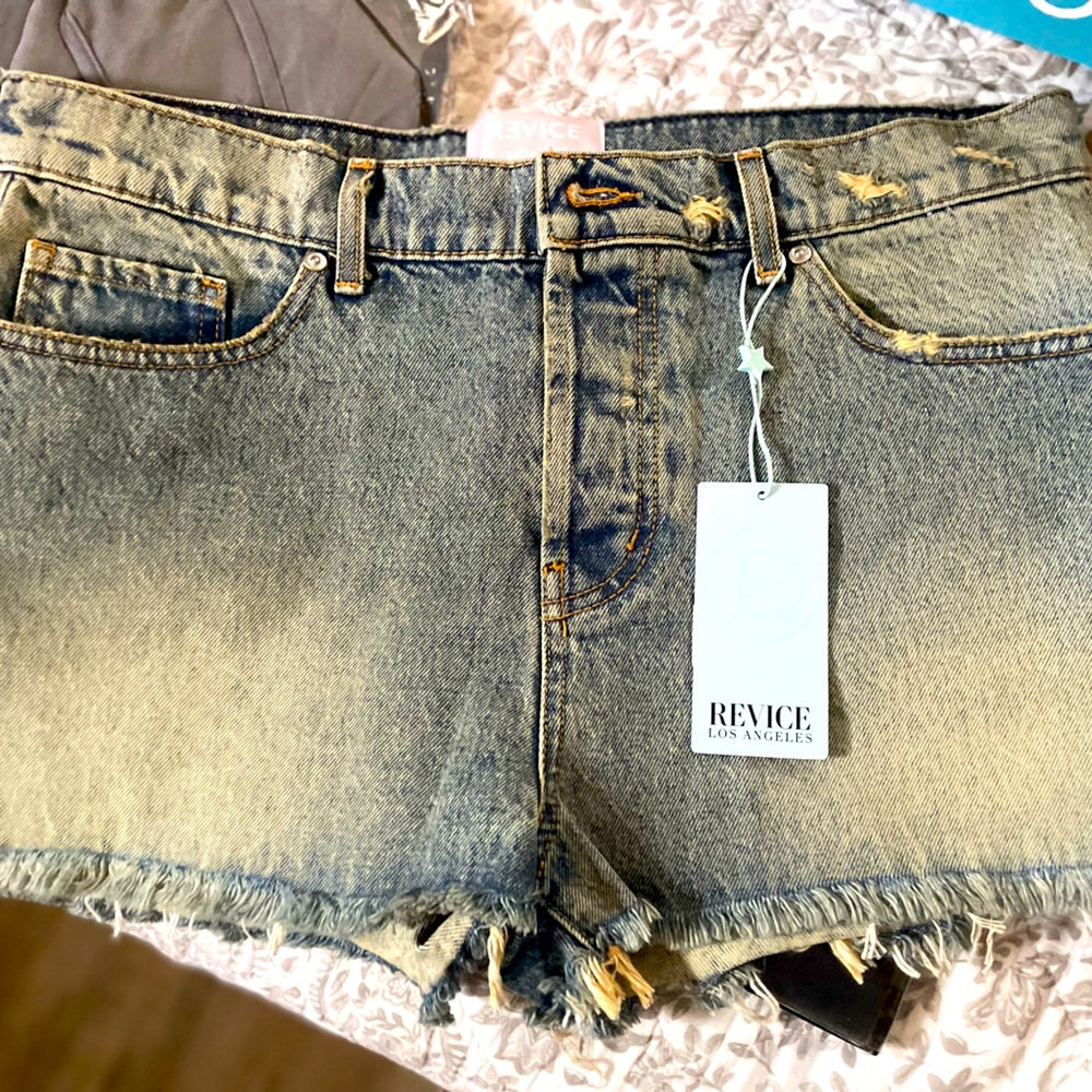Revice Bleach Denim short, Size 29